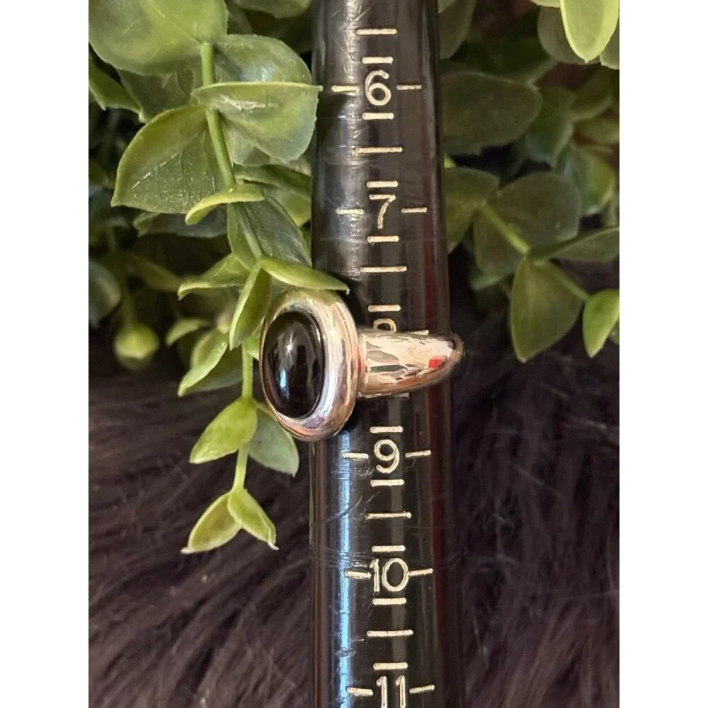 925‎ Silver Cabuchon Onyx Ring